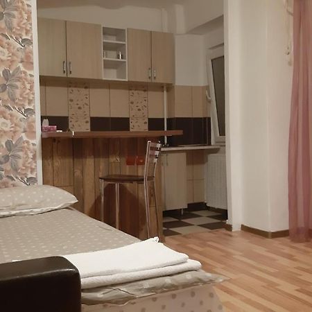 Studio Timpuri Noi 50 Bucharest Luaran gambar
