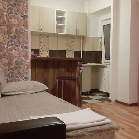 Studio Timpuri Noi 50 Bucharest Luaran gambar