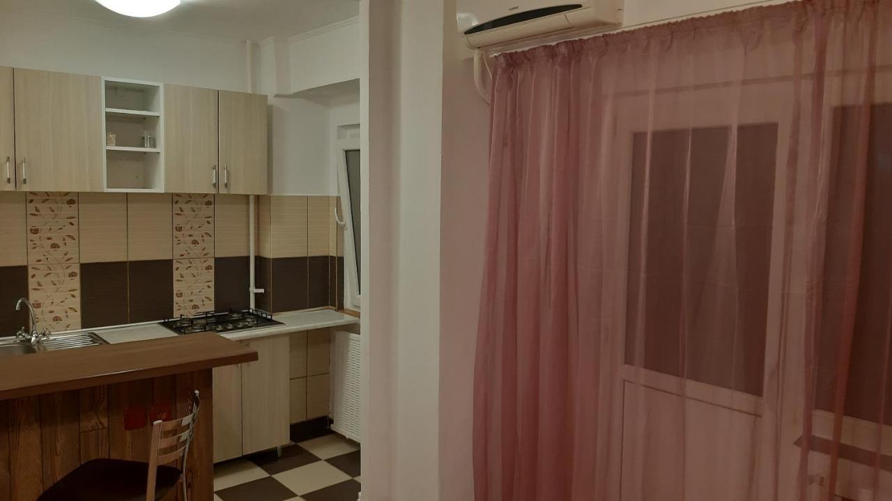 Studio Timpuri Noi 50 Bucharest Luaran gambar