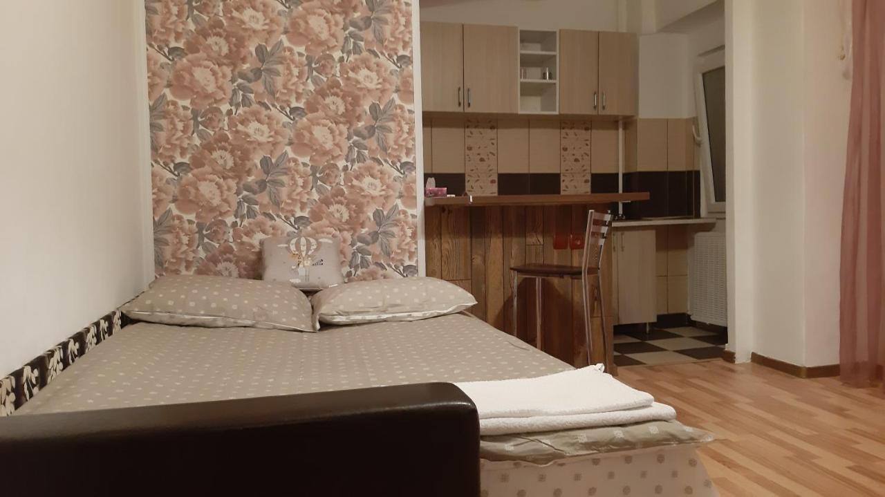 Studio Timpuri Noi 50 Bucharest Luaran gambar